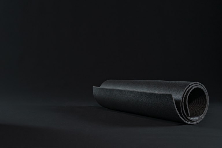 how to choose the right rubber sheet supplier for your industry needs