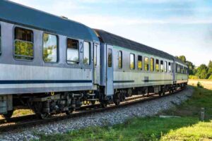 epdm rubber extrusions for weather sealing and durability in railway coaches